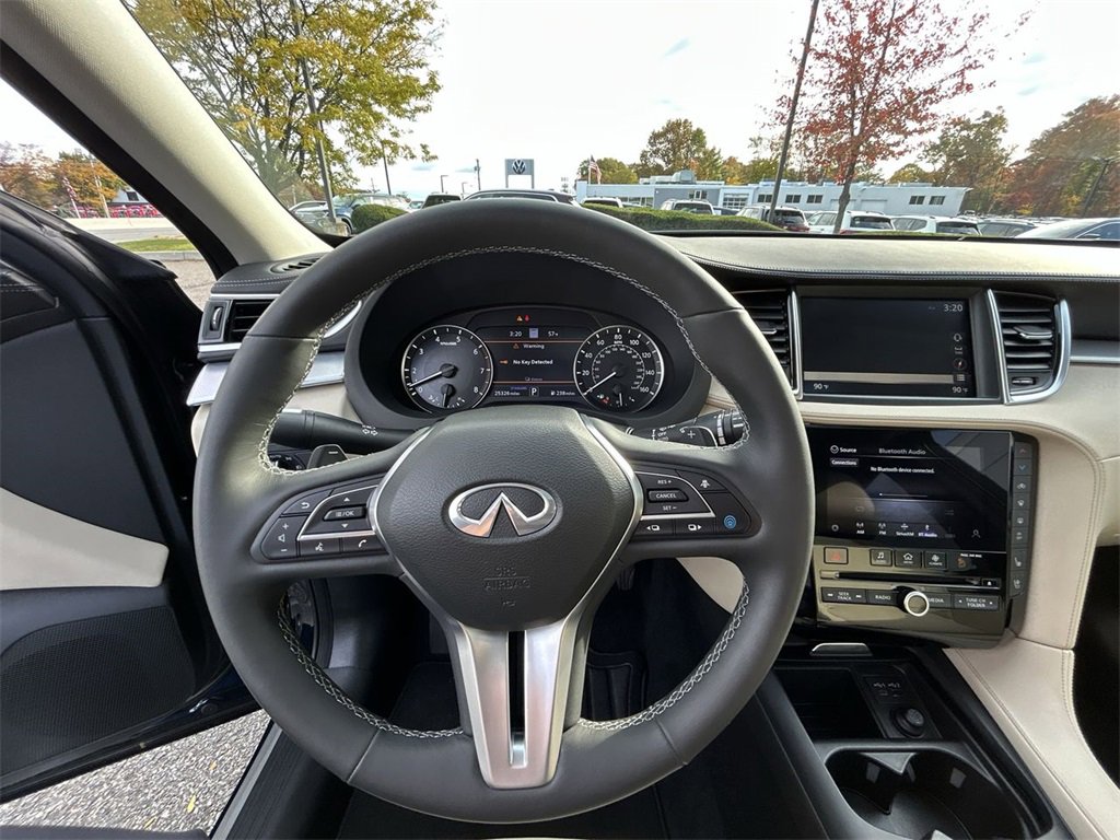 Certified 2022 INFINITI QX50 Essential image 18