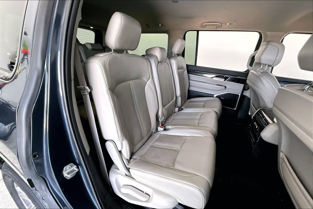 Used 2022 Jeep Wagoneer Series I RWD image 33