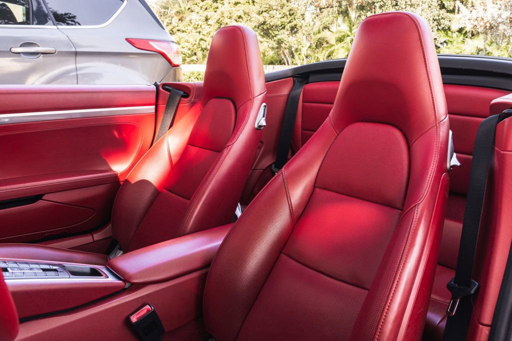 Used 2015 Porsche 911 Carrera image 14