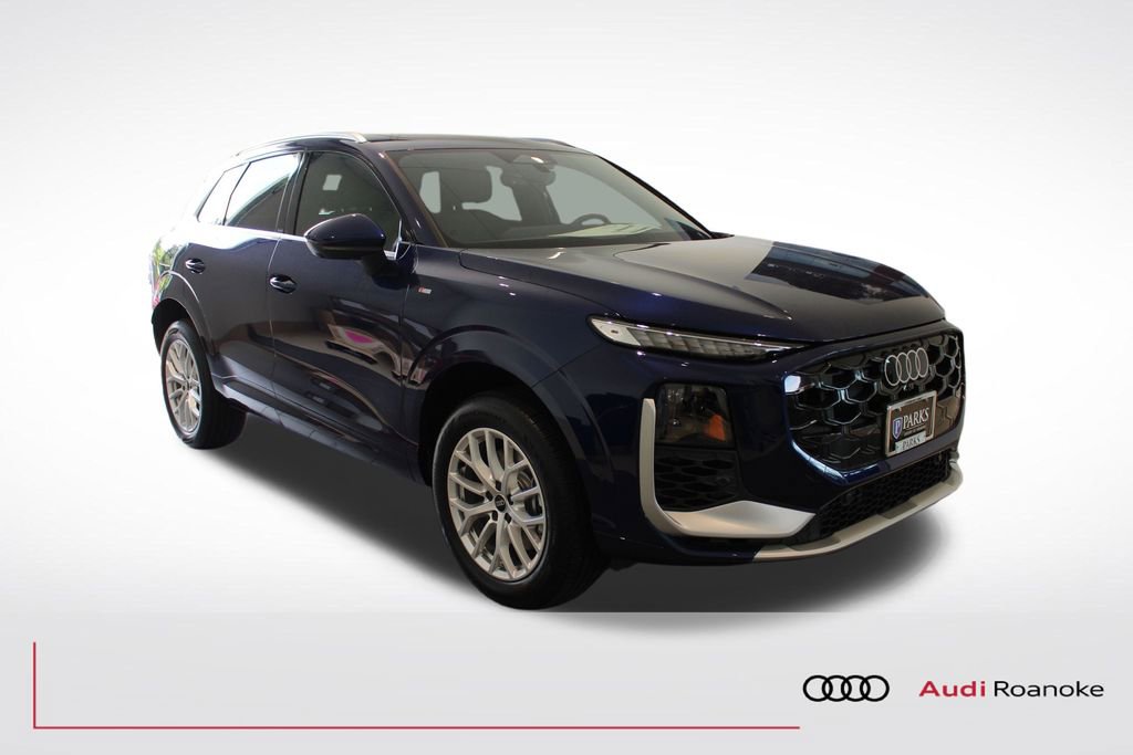 New 2026 Audi Q3 quattro 2.0T AWD/4WD image 1
