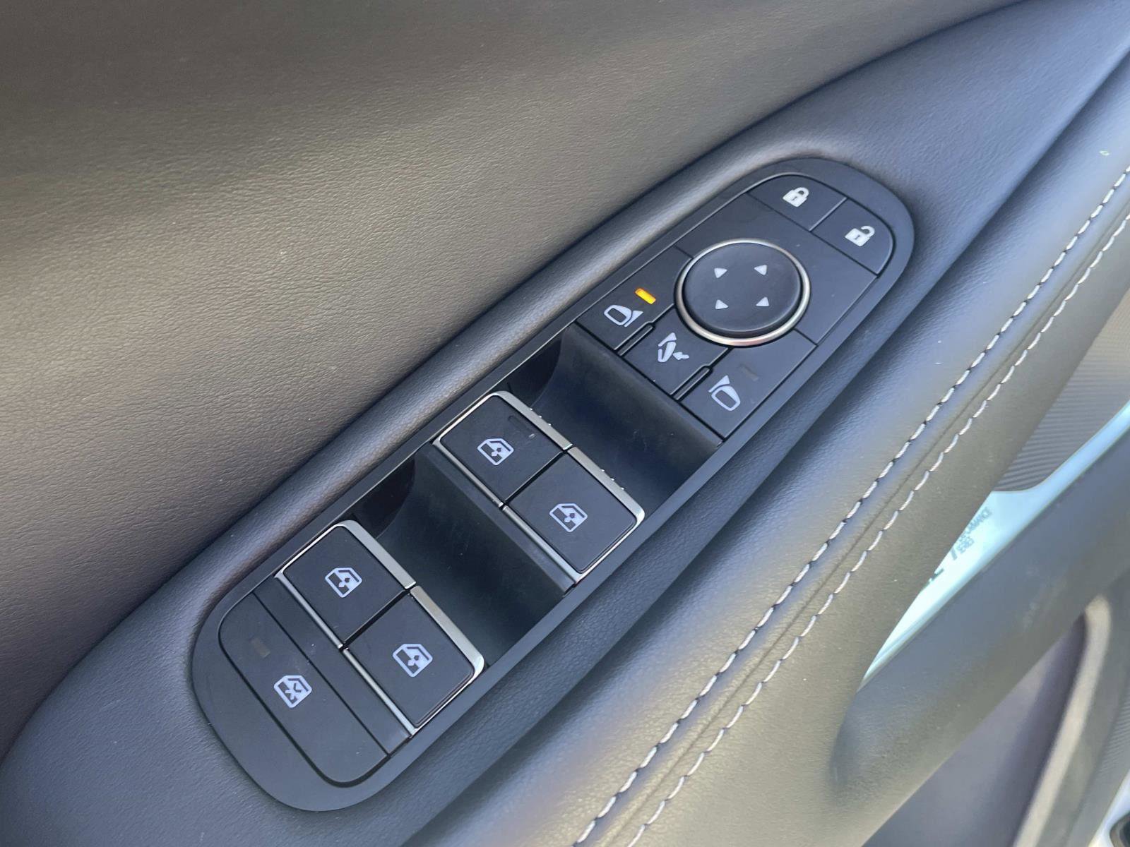 Certified 2025 INFINITI QX60 Luxe w/ Black Edition image 14