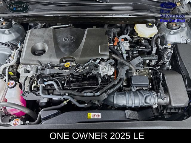 Used 2025 Toyota Camry LE image 27