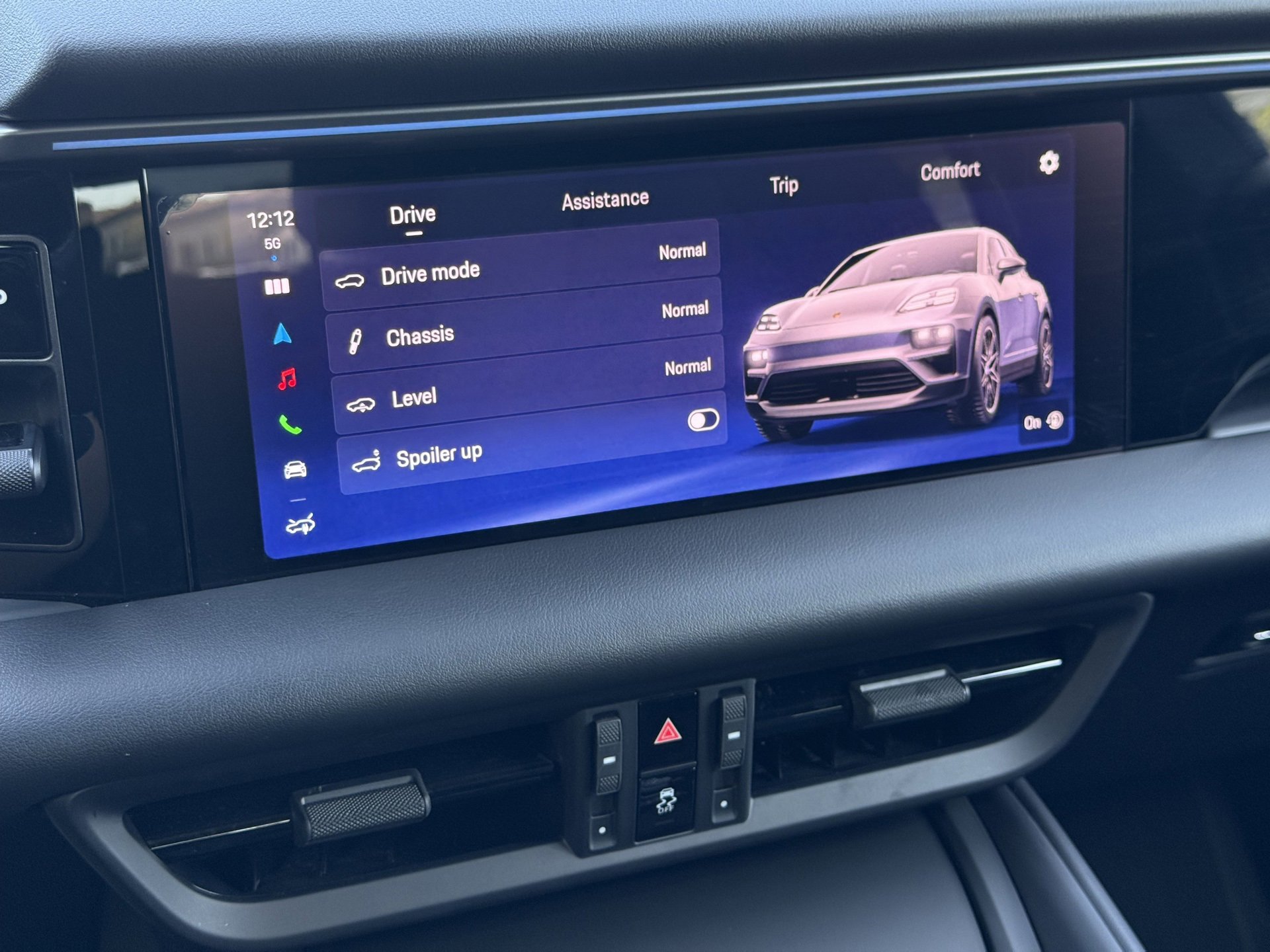 Used 2025 Porsche Macan Electric image 20