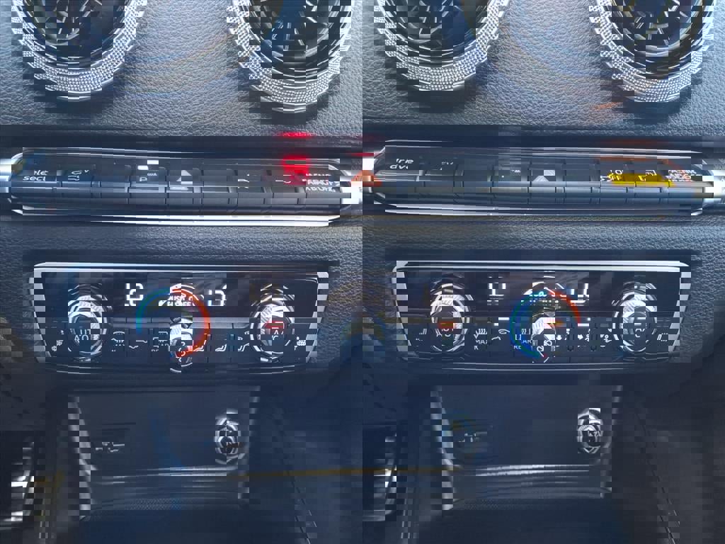 Used 2018 Audi A3 e-tron Premium Plus w/ Technology Package image 27