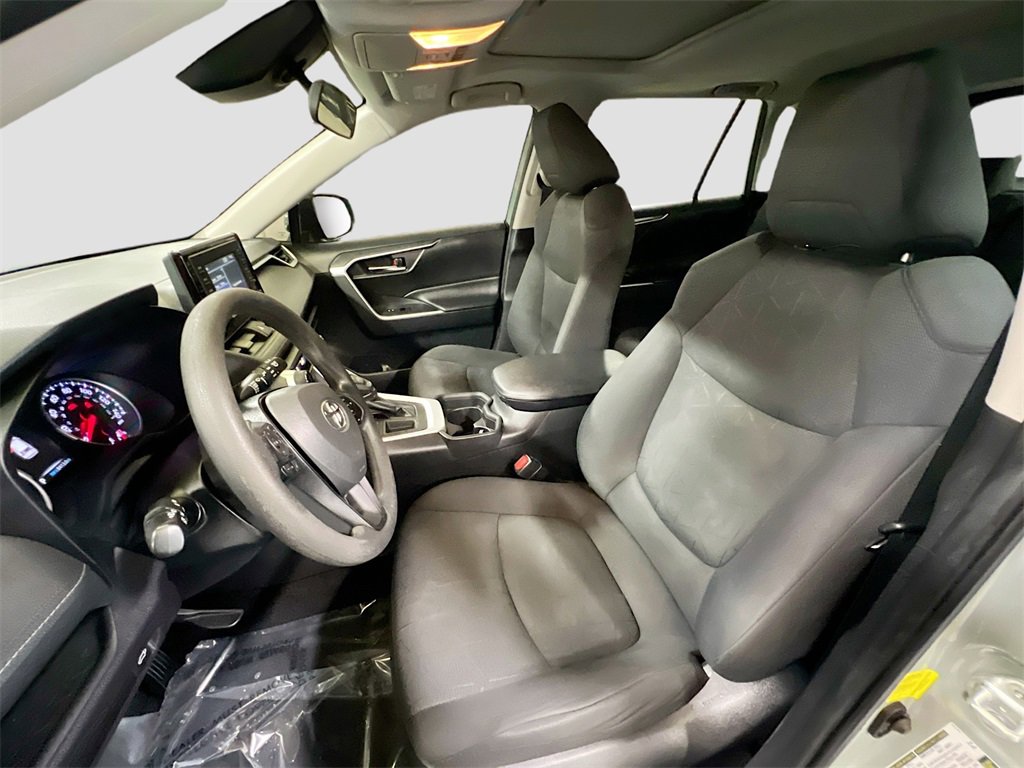 Used 2019 Toyota RAV4 XLE image 19