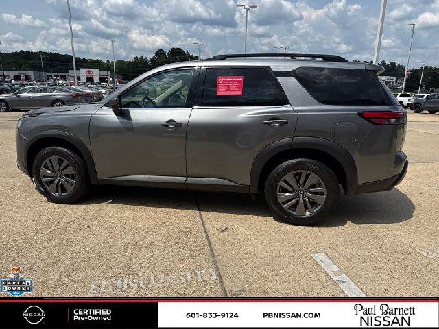 Certified 2025 Nissan Pathfinder SV FWD image 10