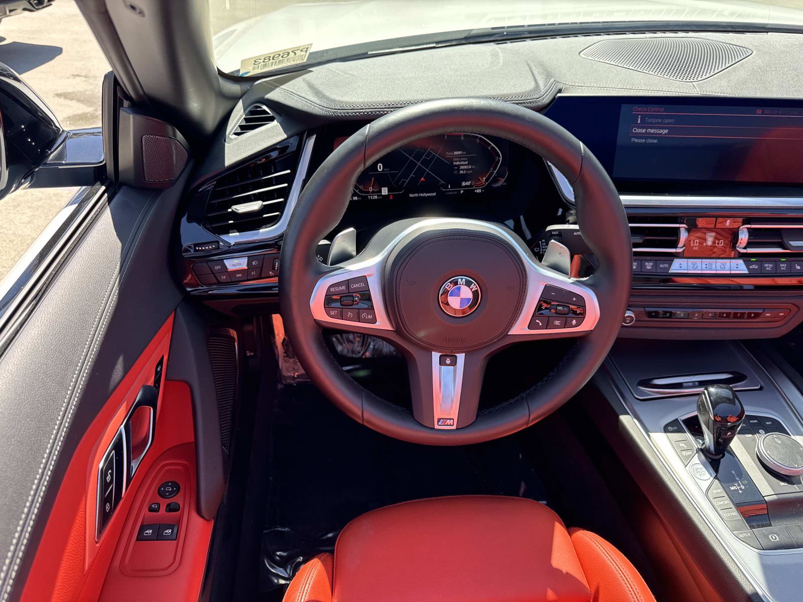 Certified 2024 BMW Z4 sDrive30i w/ Shadowloine Package image 9