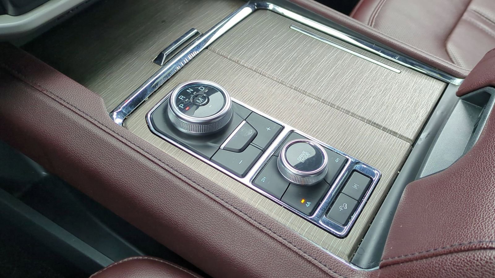 Used 2022 Ford Expedition Max Limited image 35