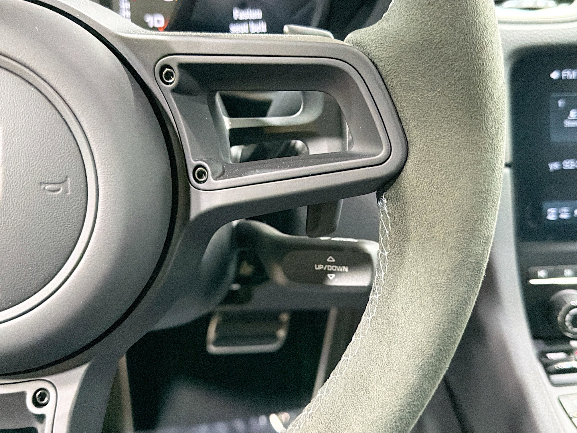 Used 2025 Porsche 718 Cayman GT4 RS w/ Chrono Package RWD image 33