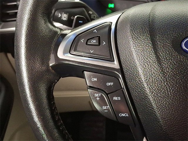 Used 2019 Ford Edge Titanium w/ Cold Weather Package image 21