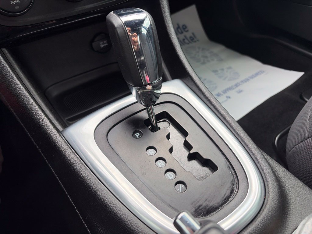 Used 2014 Chrysler 200 Touring FWD image 13