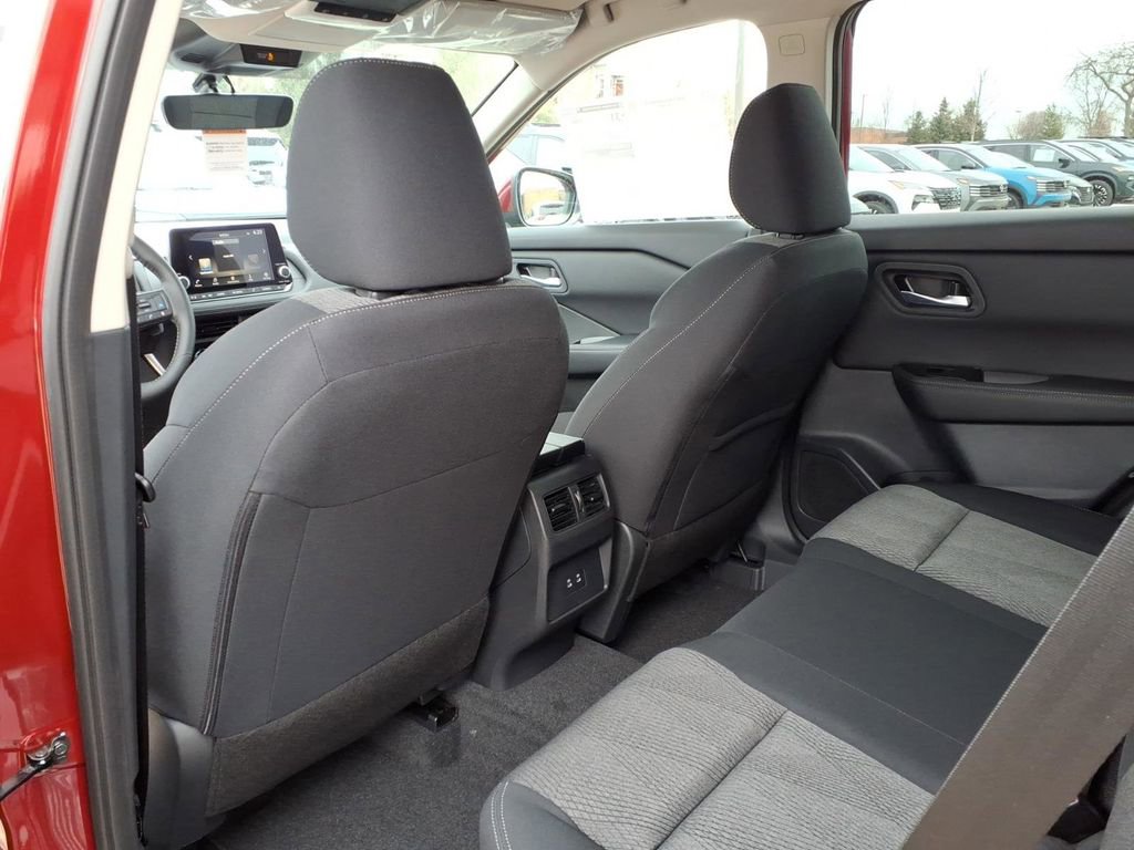 New 2026 Nissan Rogue SV image 27