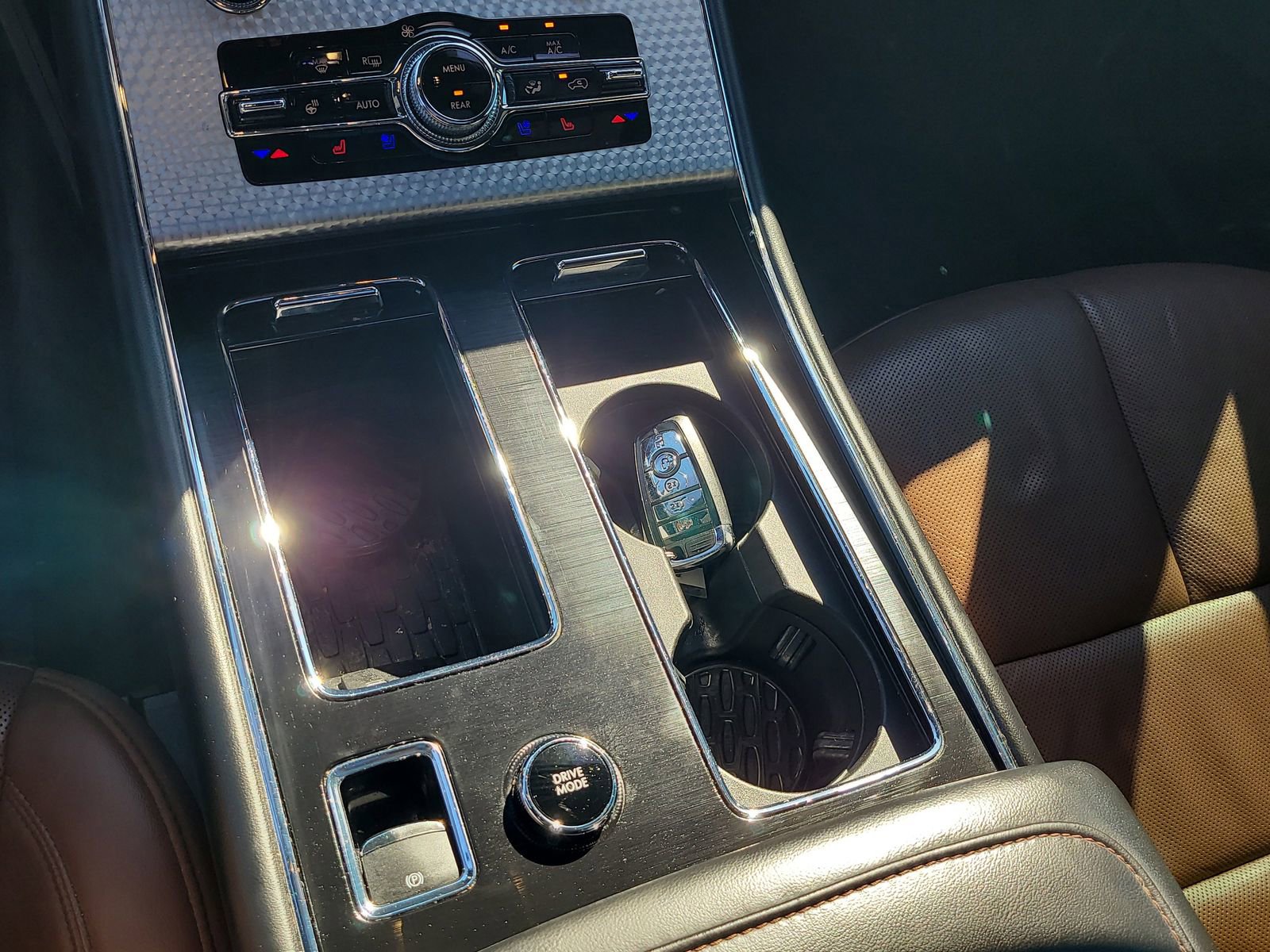 Used 2023 Lincoln Aviator Grand Touring w/ Equipment Group 301A image 27