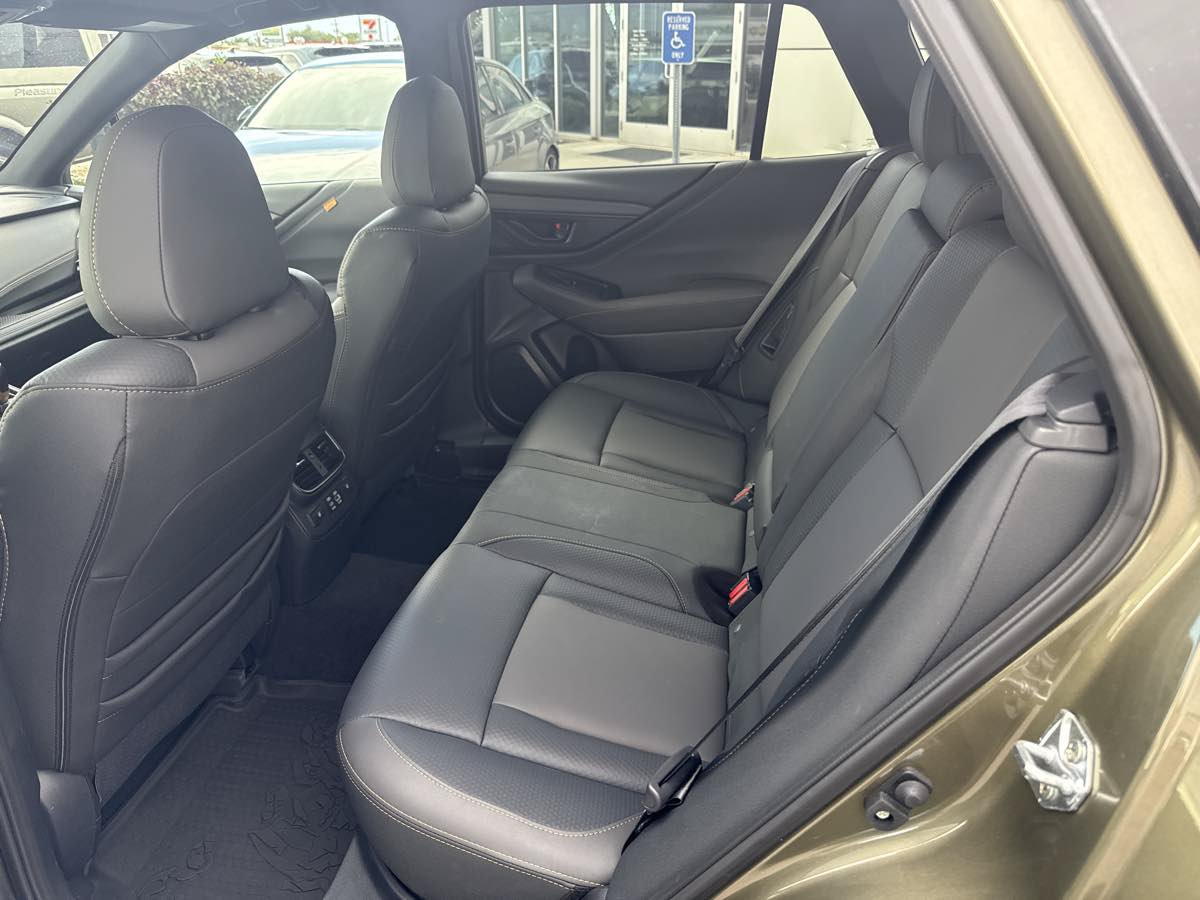 Used 2025 Subaru Outback Wilderness AWD/4WD image 16