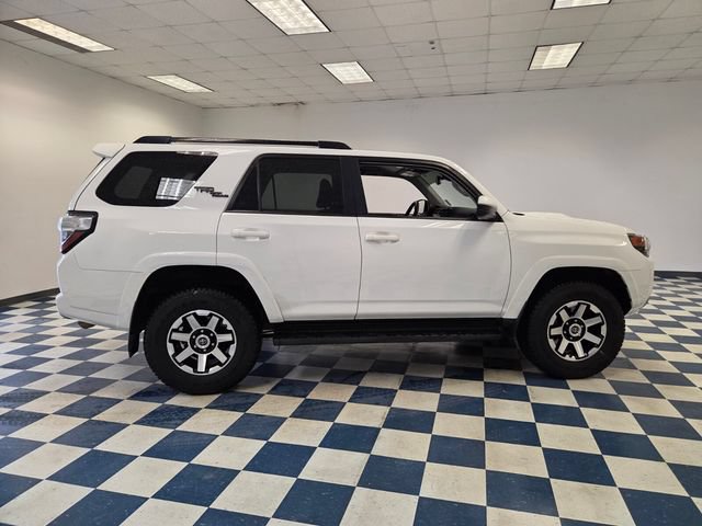 Used 2021 Toyota 4Runner TRD Off-Road AWD/4WD image 8