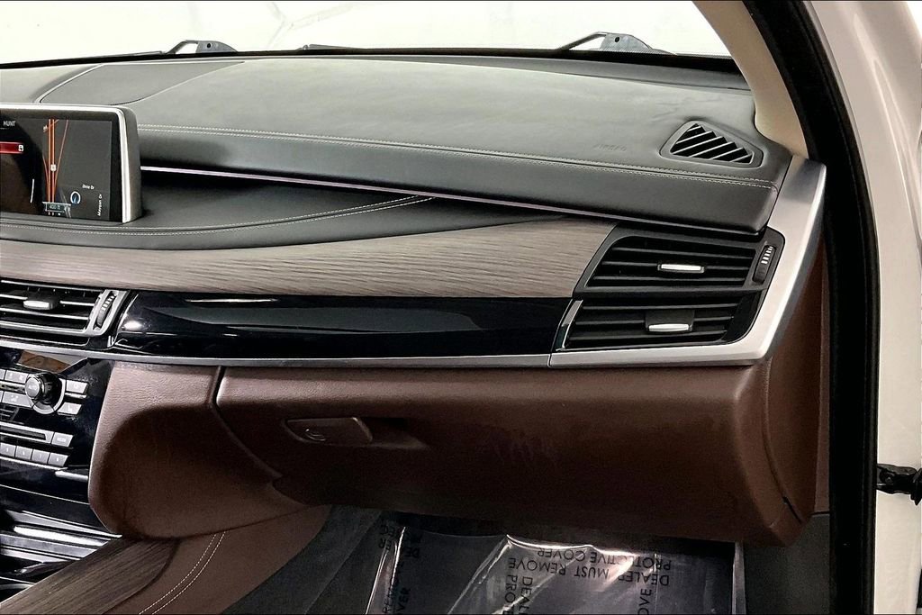 Used 2014 BMW X5 xDrive50i image 16