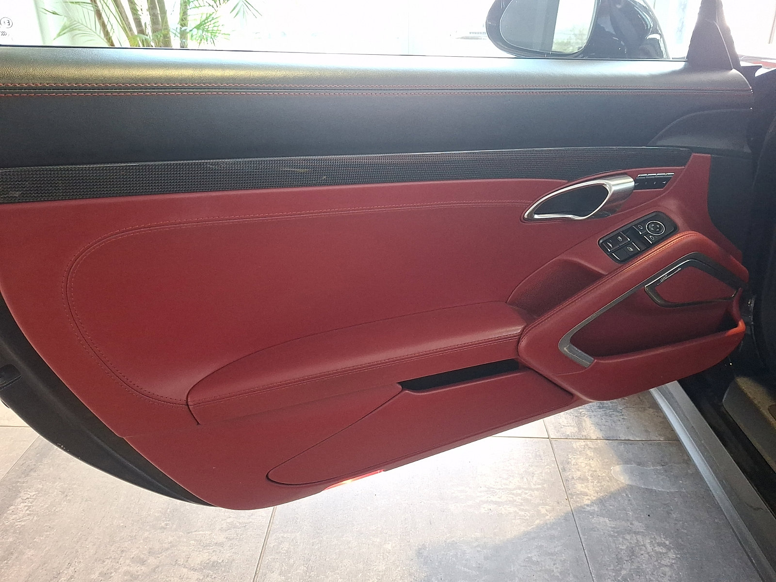 Used 2014 Porsche 911 Turbo image 10