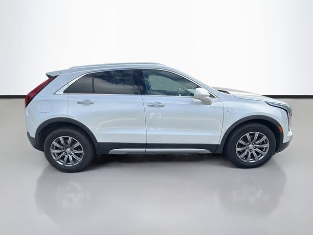Used 2019 Cadillac XT4 Premium Luxury w/ Cold Weather Package AWD/4WD image 8