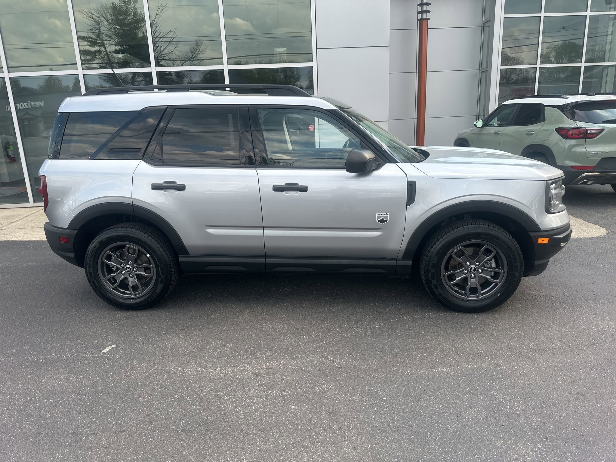 Used 2021 Ford Bronco Sport Big Bend w/ Big Bend Package AWD/4WD image 2