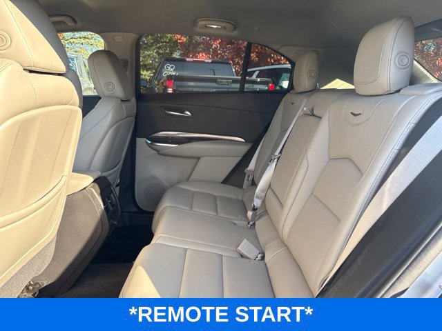 Used 2022 Cadillac XT4 Luxury w/ Trailering Package AWD/4WD image 7