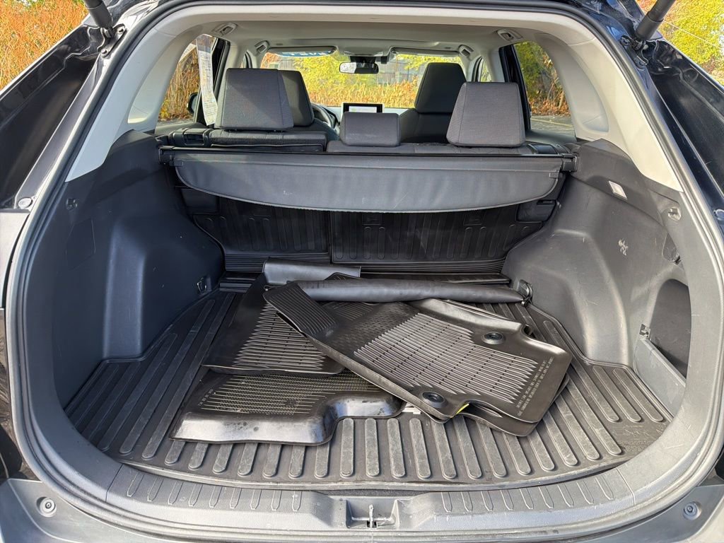 Used 2024 Toyota RAV4 XLE image 19