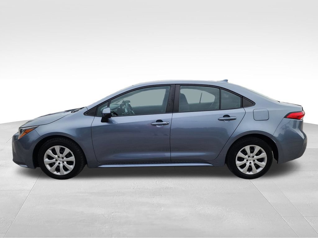 Used 2023 Toyota Corolla LE FWD image 6