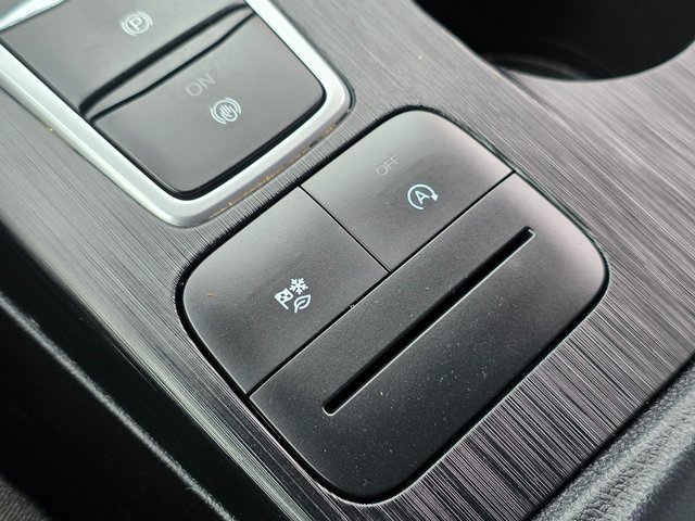 Used 2023 Ford Escape Active image 32