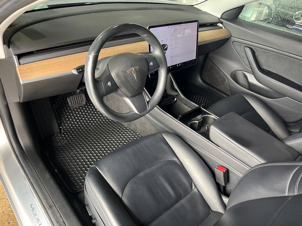 Used 2018 Tesla Model 3 Mid Range RWD image 28