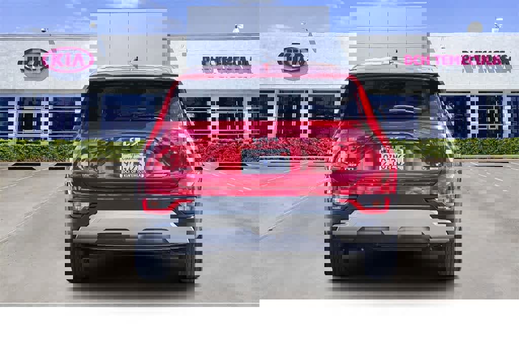 Certified 2023 Kia Niro LX image 5