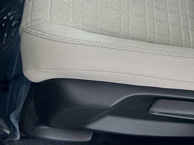 Used 2025 Honda HR-V LX image 17