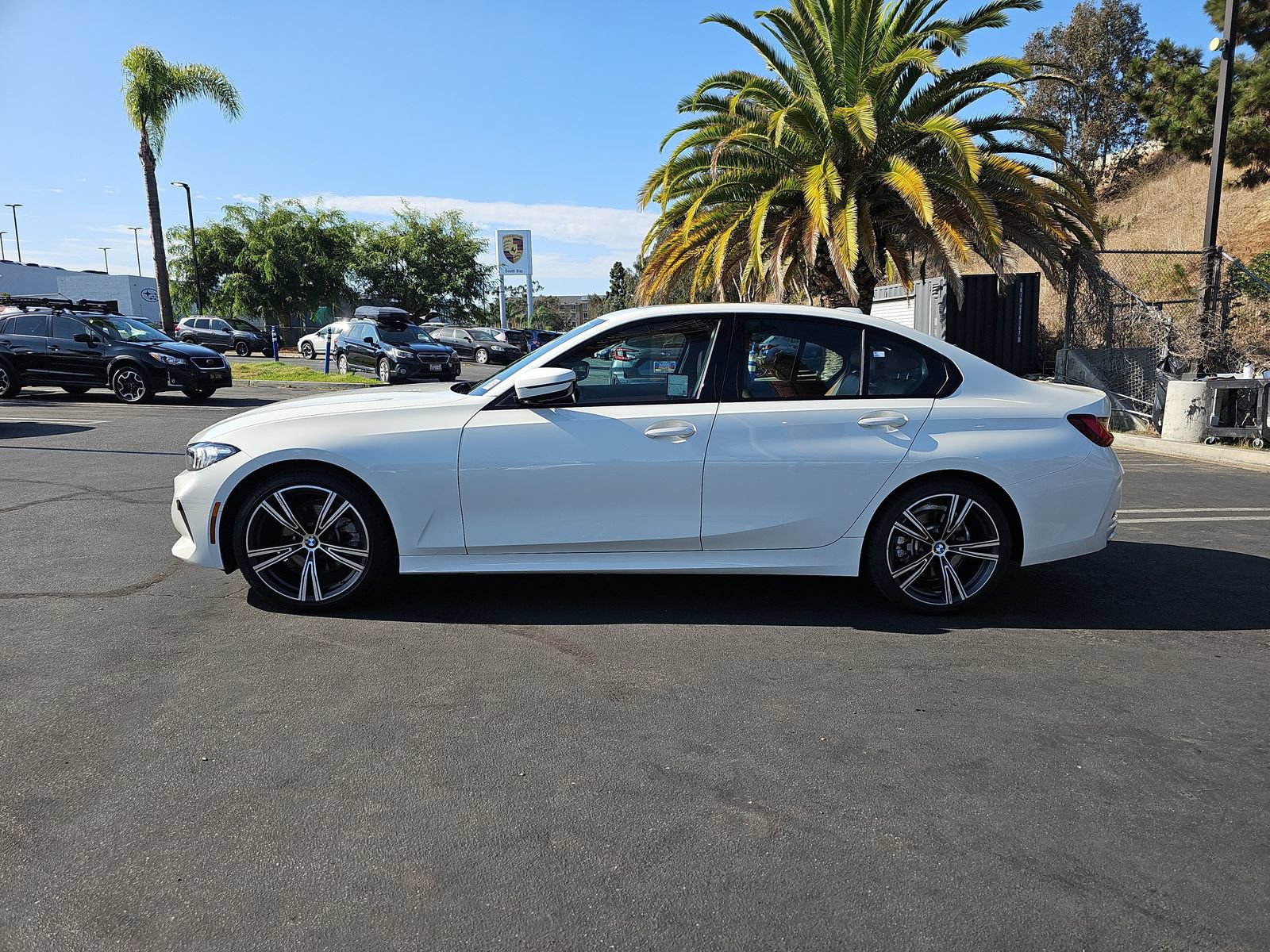 Used 2023 BMW 330i Sedan w/ Driving Assistance Package RWD image 4