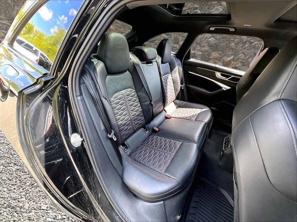 Used 2021 Audi RS 6 AWD/4WD image 24
