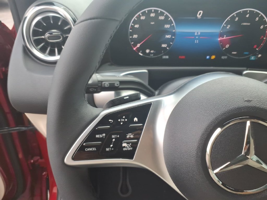 New 2026 Mercedes-Benz GLB 250 4MATIC image 20