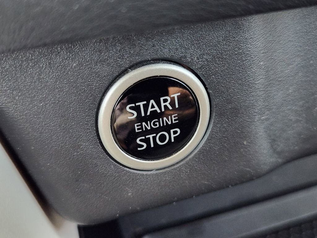 Used 2023 Nissan Rogue SL w/ SL Premium Package image 20