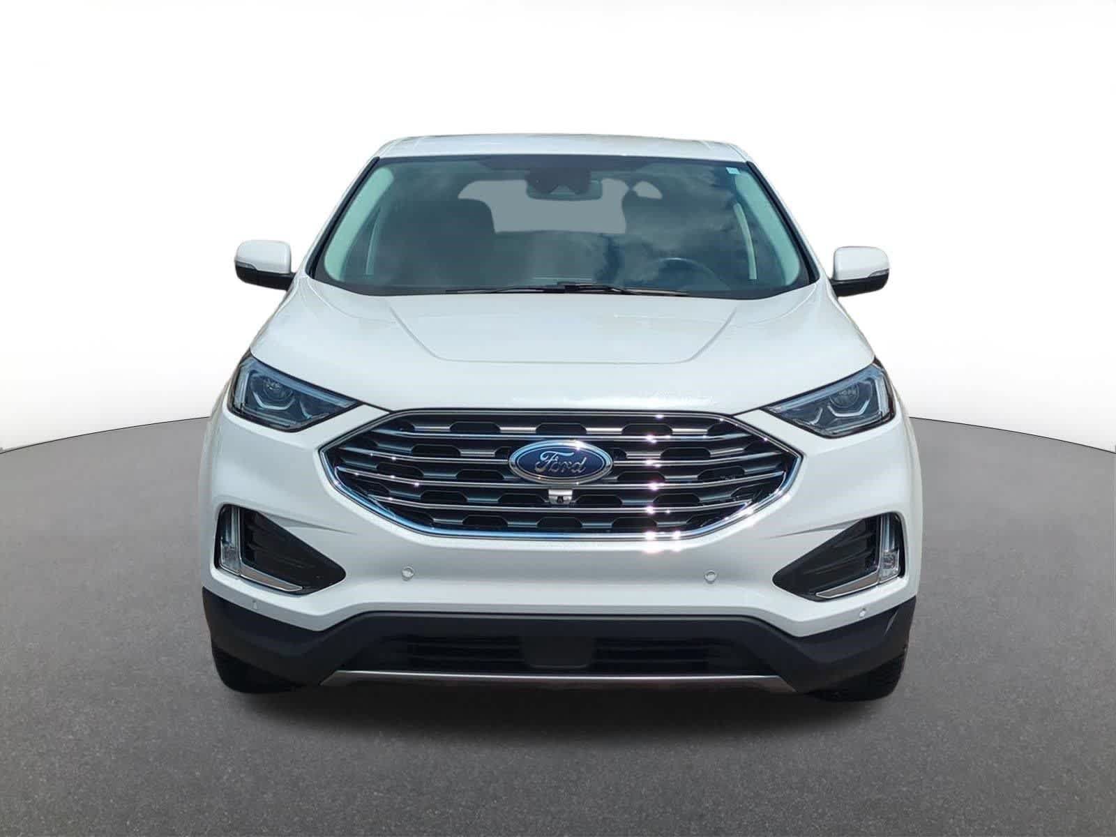 Used 2022 Ford Edge Titanium w/ Equipment Group 301A AWD/4WD image 9