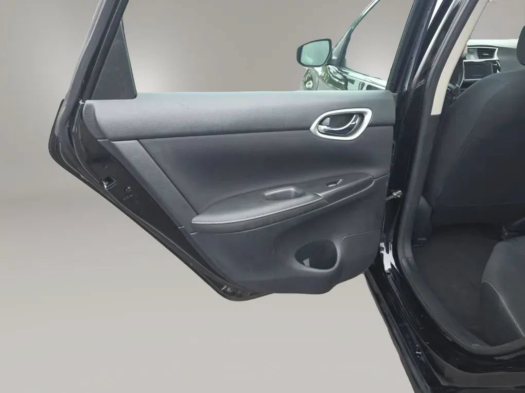 Used 2019 Nissan Sentra SV w/ Special Edition Package FWD image 43