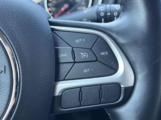Used 2018 Jeep Compass Limited AWD/4WD image 26