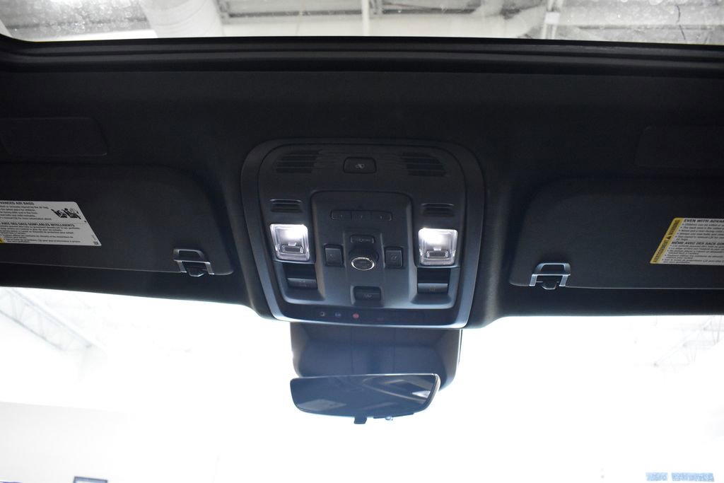 Used 2021 Cadillac Escalade Premium Luxury w/ Driver Assist Tech Package AWD/4WD image 30