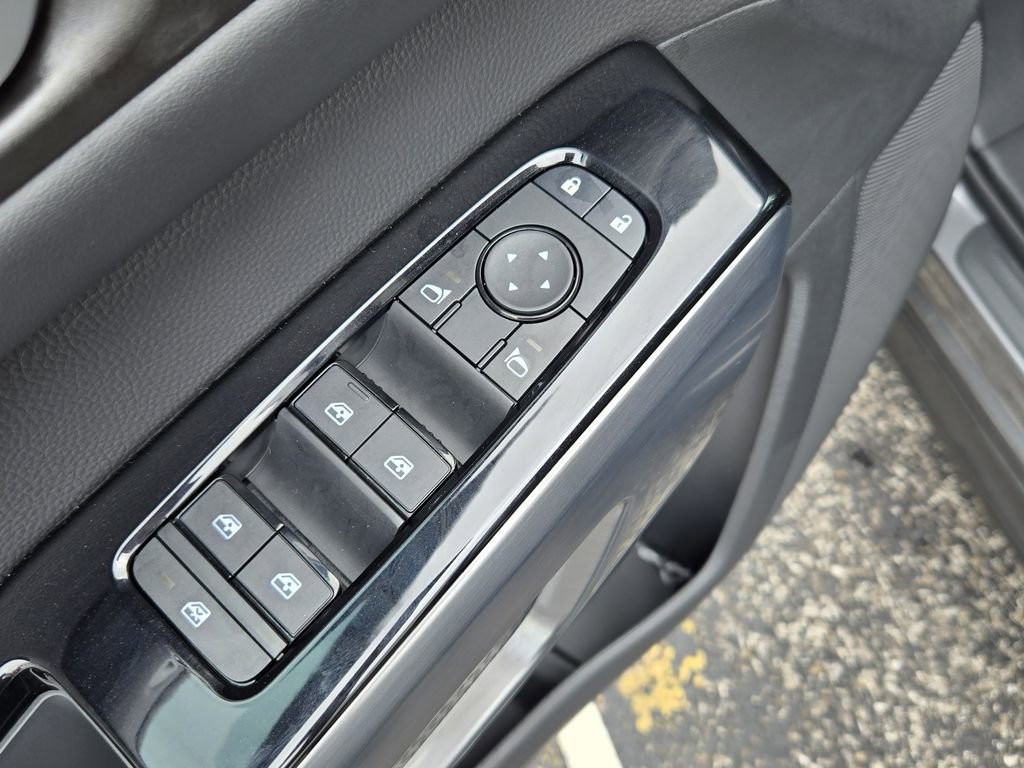 New 2026 Nissan Pathfinder SL w/ Cargo Package FWD image 18