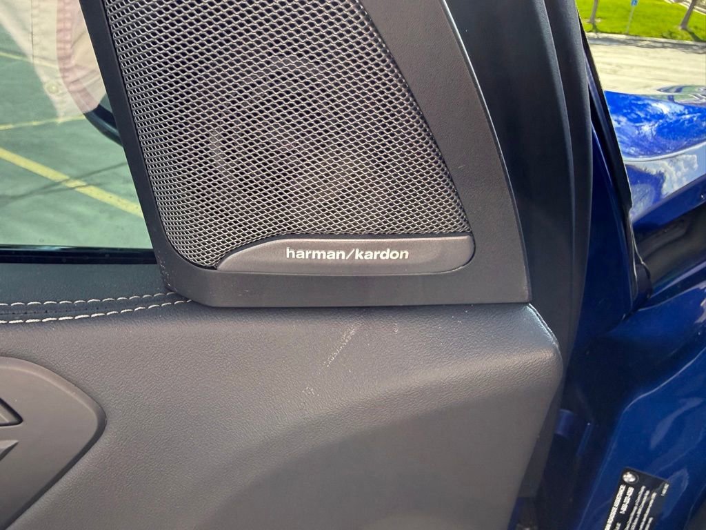 Used 2024 BMW X7 M60i image 11