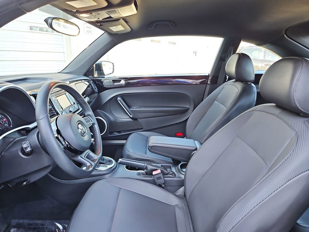 Used 2012 Volkswagen Beetle 2.5 image 20