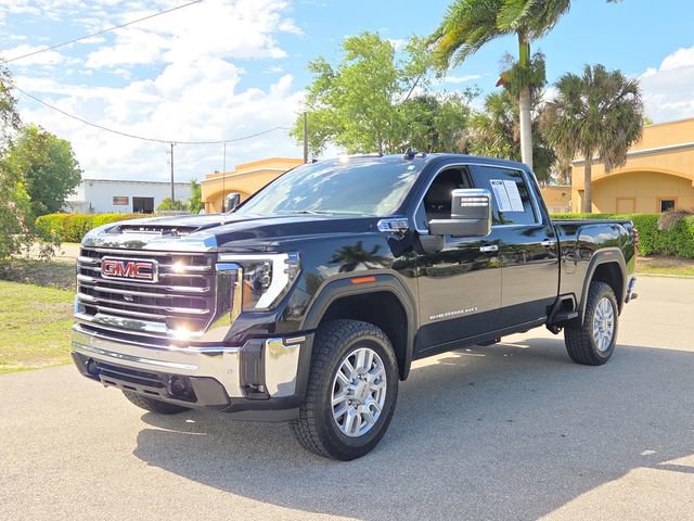 Used 2024 GMC Sierra 2500 SLT w/ SLT Premium Package AWD/4WD image 2
