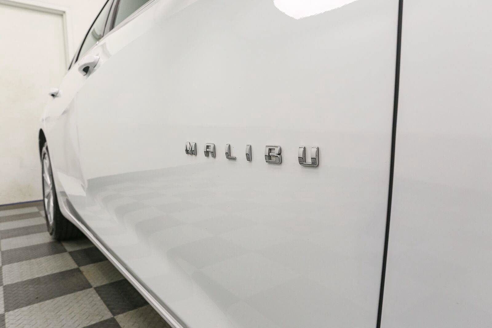 Used 2024 Chevrolet Malibu LT FWD image 8