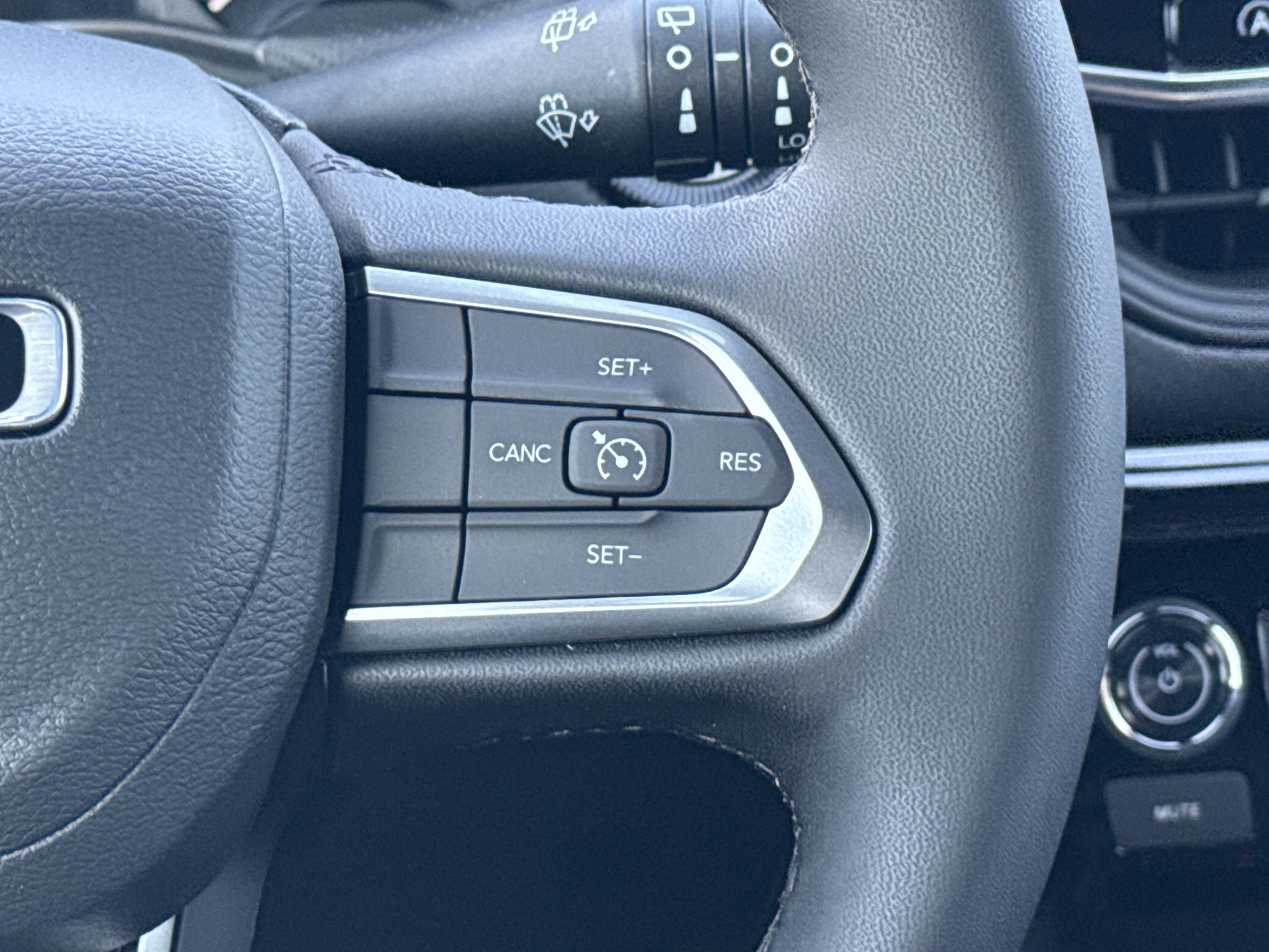 New 2026 Jeep Compass Latitude image 18