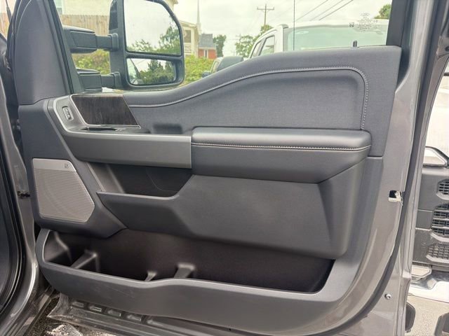 Used 2024 Ford F350 Lariat w/ Lariat Ultimate Package AWD/4WD image 7