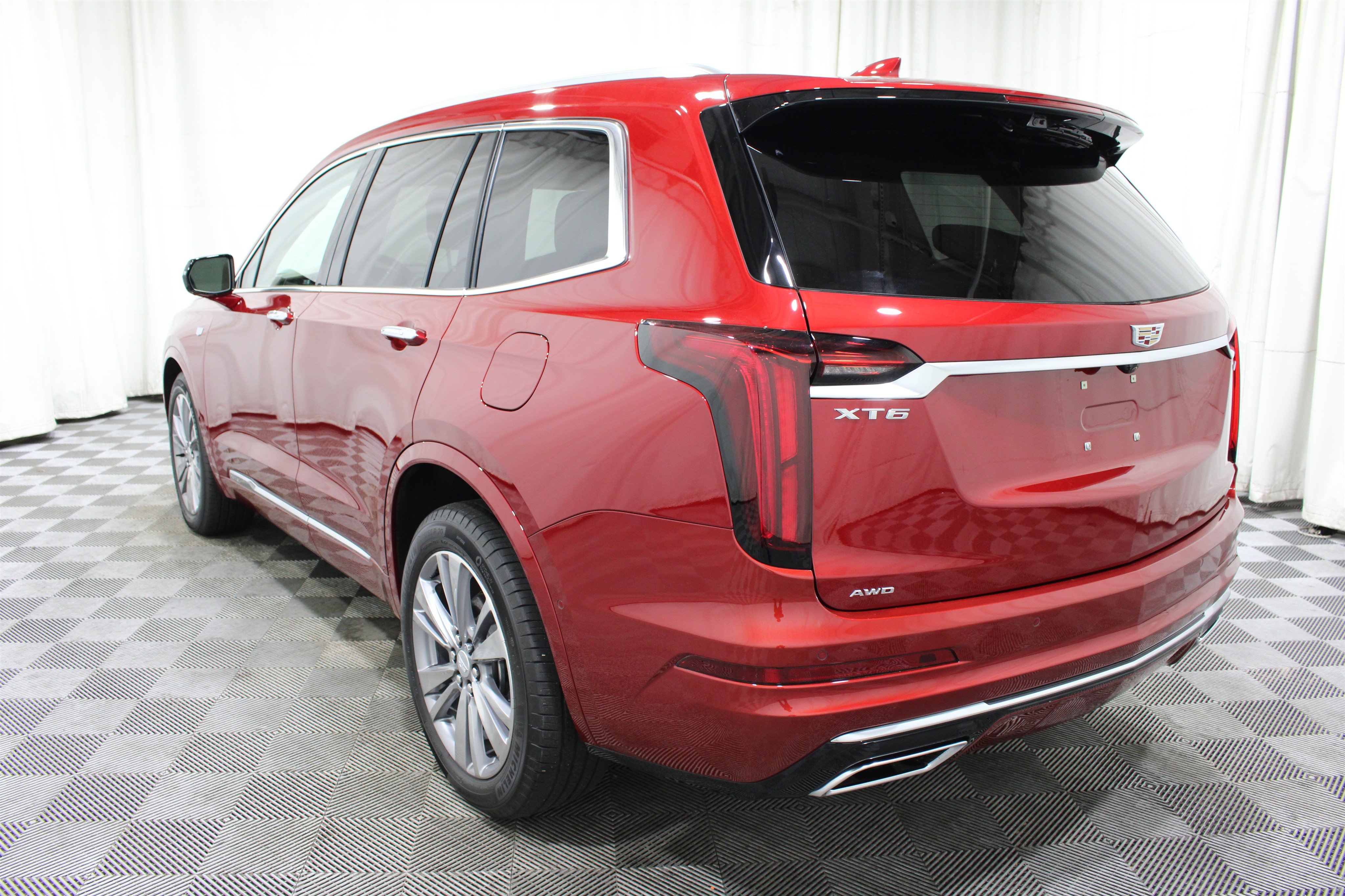 Certified 2025 Cadillac XT6 Premium Luxury w/ Platinum Package AWD/4WD image 38