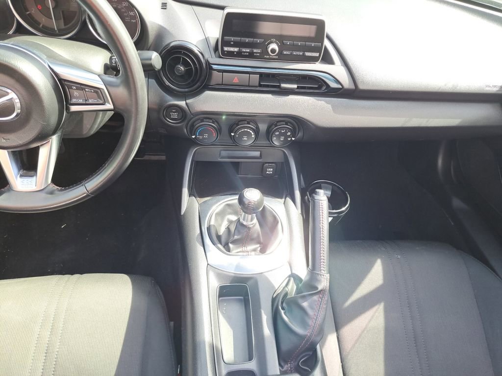 Used 2016 MAZDA MX-5 Miata Sport image 10