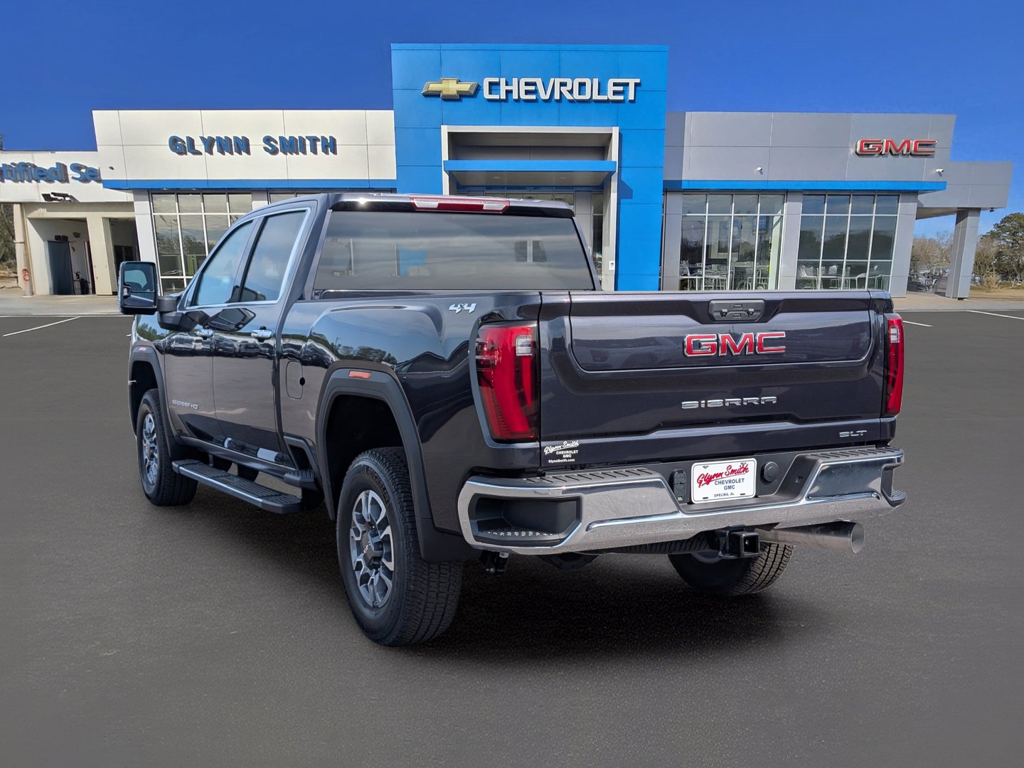 New 2025 GMC Sierra 2500 SLT w/ SLT Convenience Package image 9