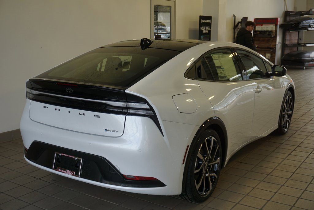 New 2026 Toyota Prius Plug-In Hybrid image 19