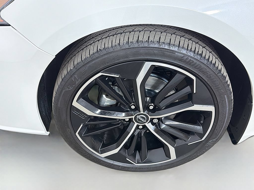Used 2023 Nissan Altima 2.5 SR w/ SR Premium Package AWD/4WD image 17